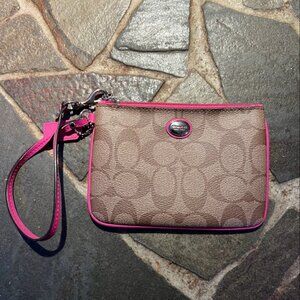 Coach Wristlet (BN)